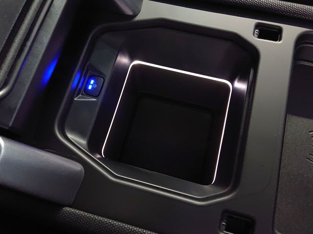 ROVER DEFENDER 2024 Image 31