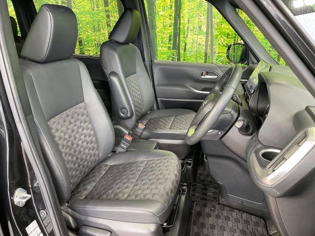 TOYOTA VOXY 2023 Image 31