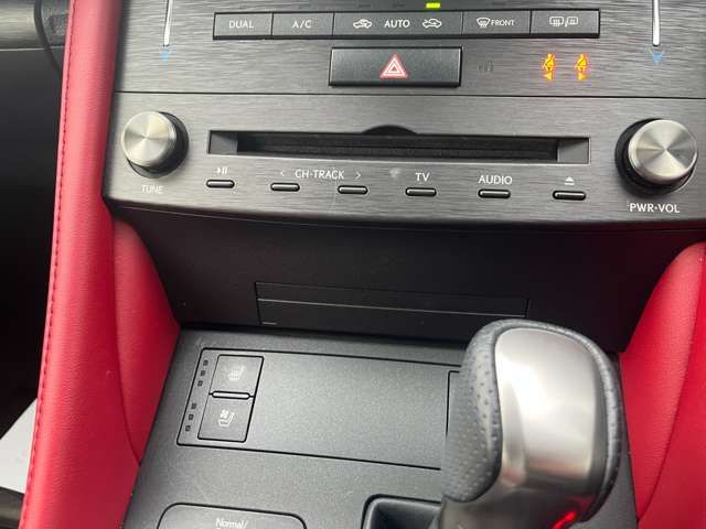 TOYOTA LEXUS RC300H 2022 Image 31