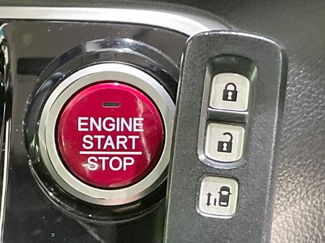 HONDA N BOX 2017 Image 31