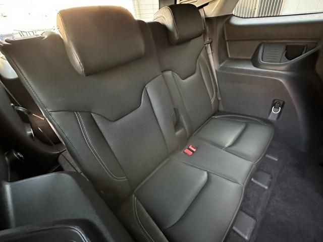 JEEP COMMANDER 2023 Image 31