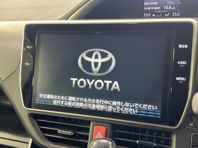 TOYOTA VOXY 4WD 2018 Image 31