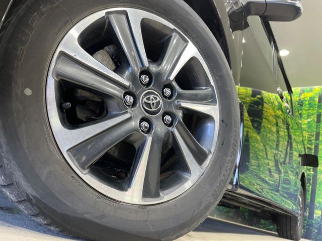 TOYOTA VOXY 4WD 2018 Image 31