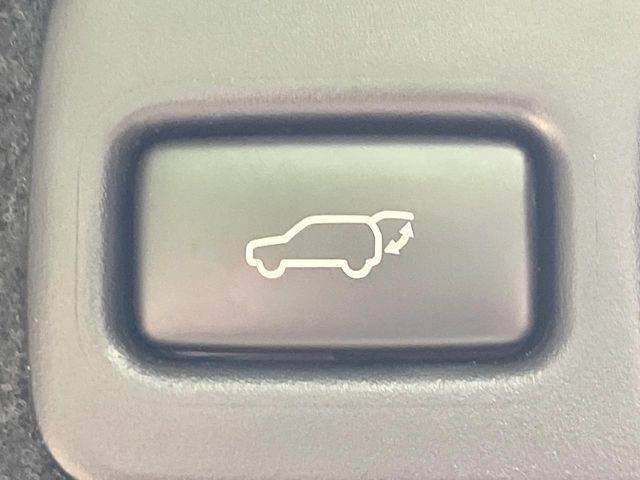 TOYOTA HARRIER 2WD 2017 Image 31