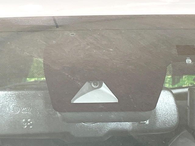 TOYOTA C-HR 2017 Image 31