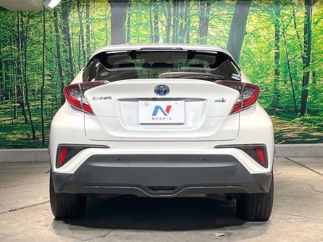 TOYOTA C-HR 2017 Image 31