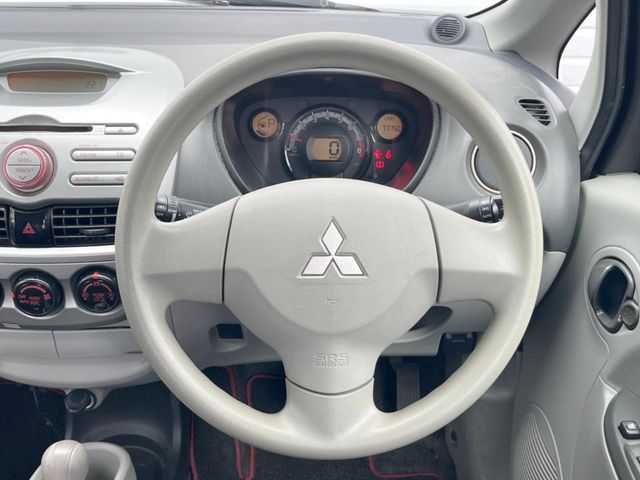 MITSUBISHI I 2011 Image 31