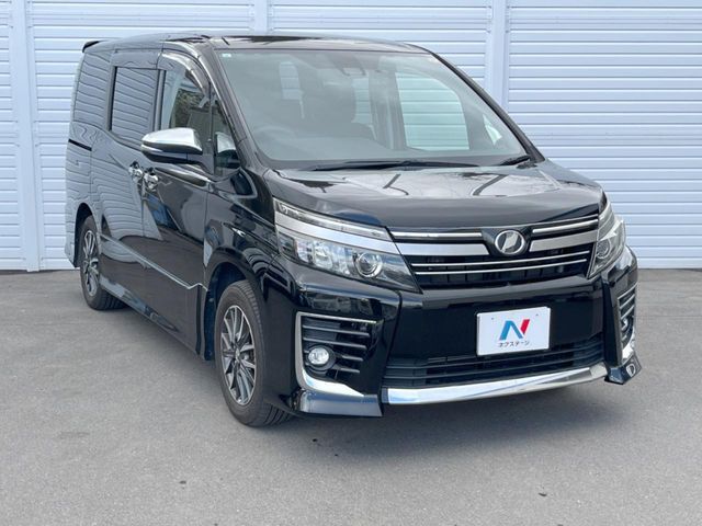 TOYOTA VOXY 2017 Image 31