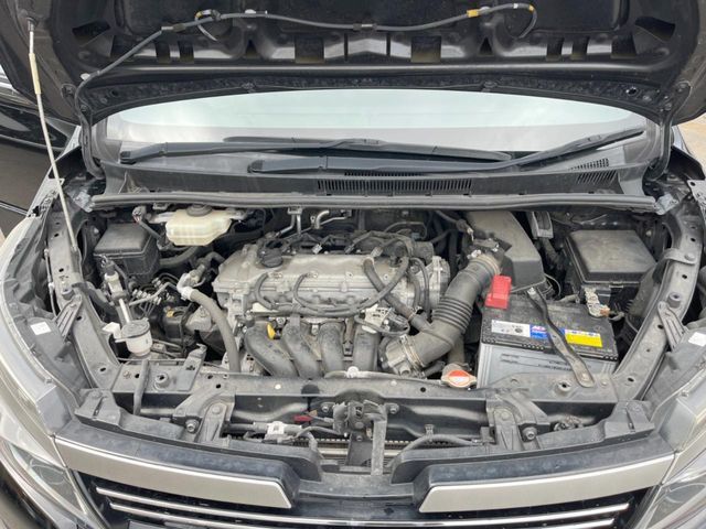 TOYOTA VOXY 2017 Image 31