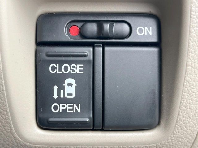 HONDA N BOX 2013 Image 31