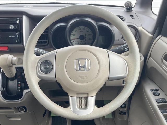 HONDA N BOX 2013 Image 31