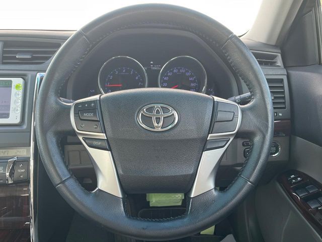 TOYOTA MARK X 2012 Image 31