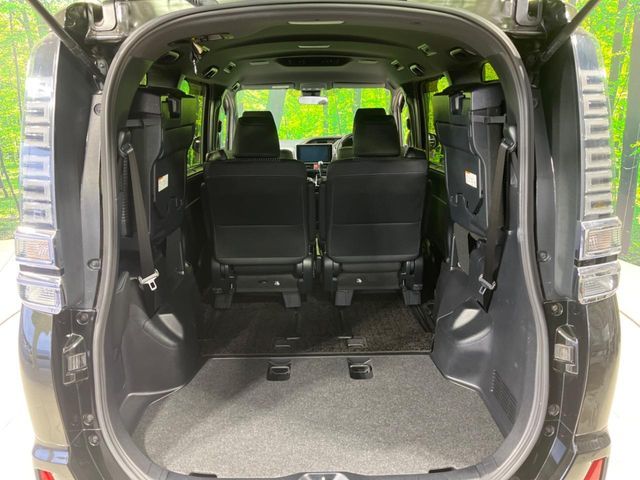 TOYOTA VOXY 2018 Image 31
