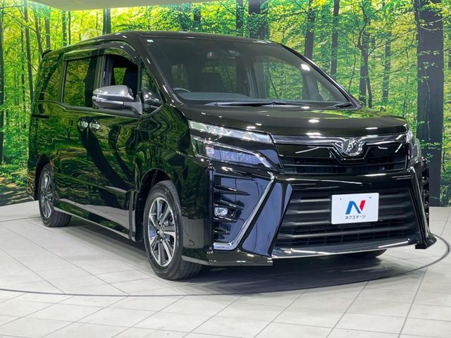 TOYOTA VOXY 2018 Image 31