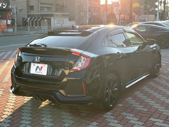 HONDA CIVIC HATCHBACK 2018 Image 31