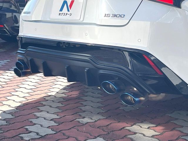 TOYOTA LEXUS IS300 2021 Image 31