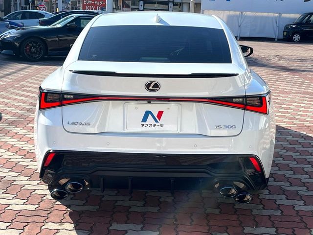 TOYOTA LEXUS IS300 2021 Image 31