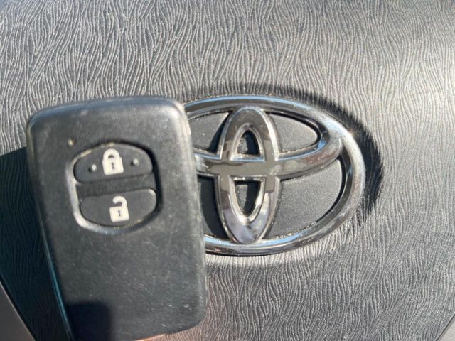 TOYOTA AQUA 2012 Image 31