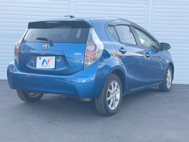 TOYOTA AQUA 2012 Image 31