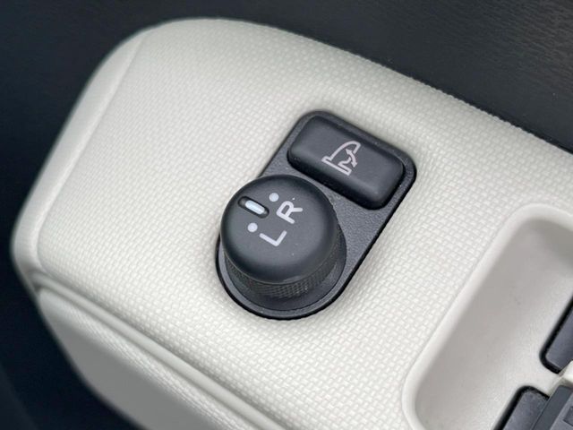 DAIHATSU MIRA COCOA 2017 Image 31