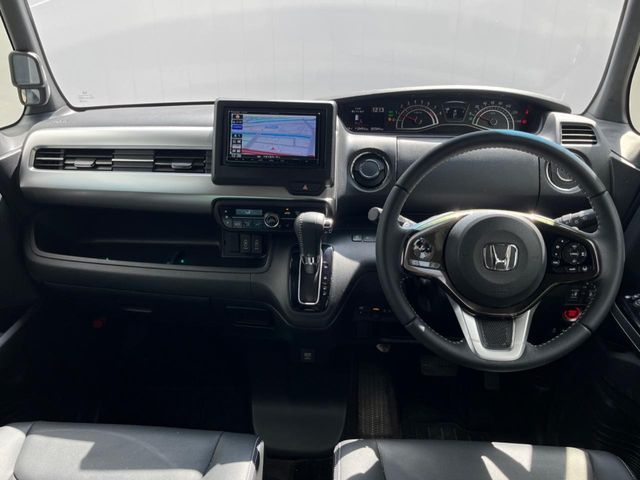 HONDA N BOX CUSTOM 2020 Image 31