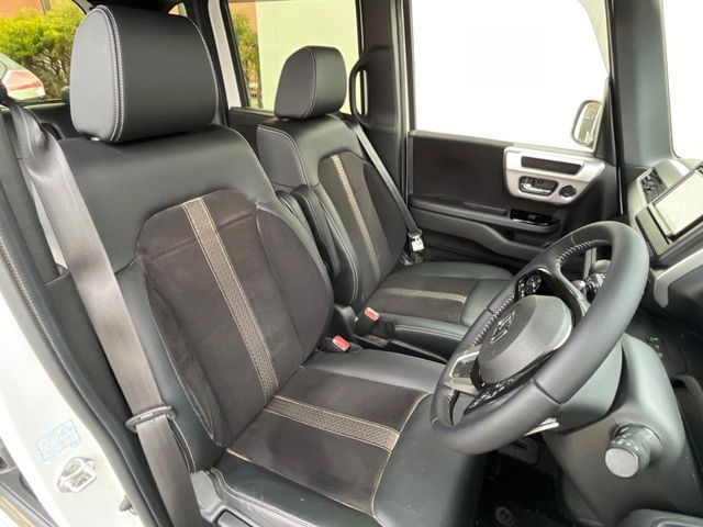 HONDA N BOX CUSTOM 2020 Image 31