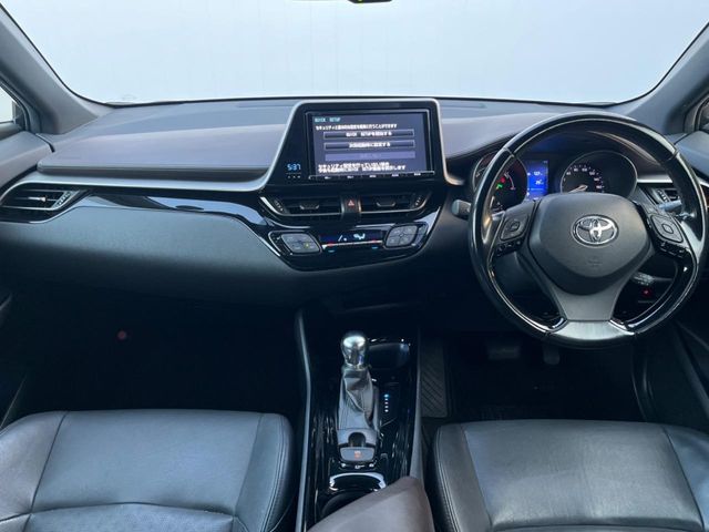 TOYOTA C-HR 2017 Image 31