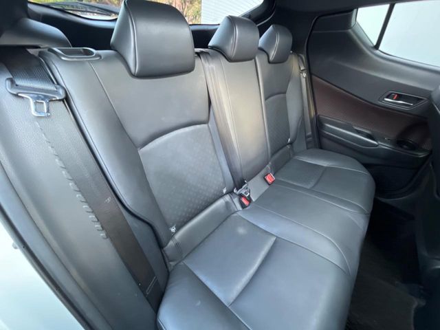 TOYOTA C-HR 2017 Image 31