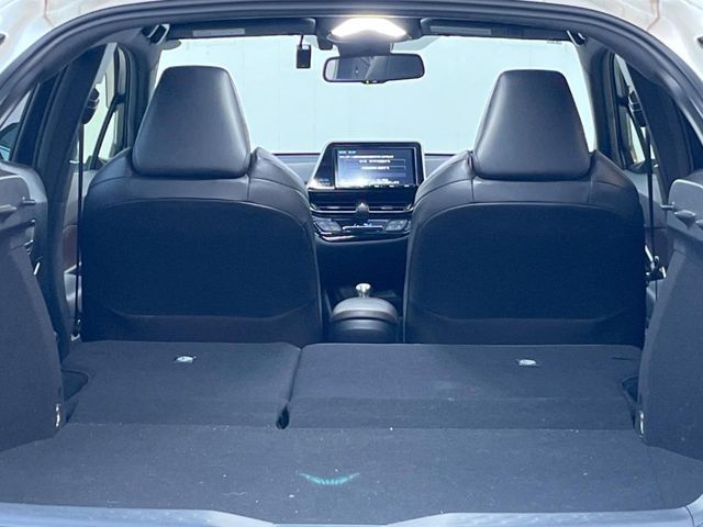 TOYOTA C-HR 2017 Image 31