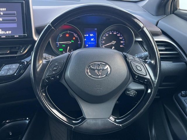 TOYOTA C-HR 2017 Image 31