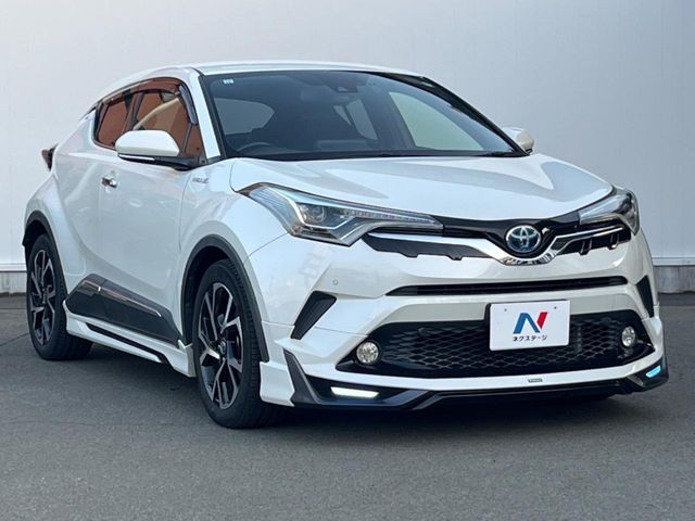 TOYOTA C-HR 2017 Image 31