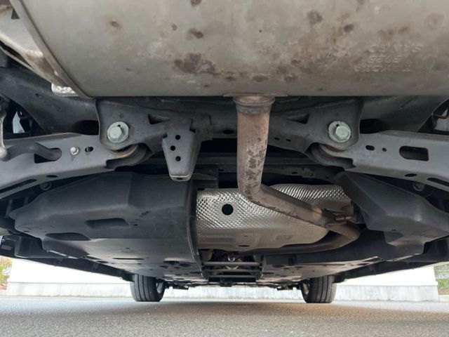 TOYOTA C-HR 2017 Image 31