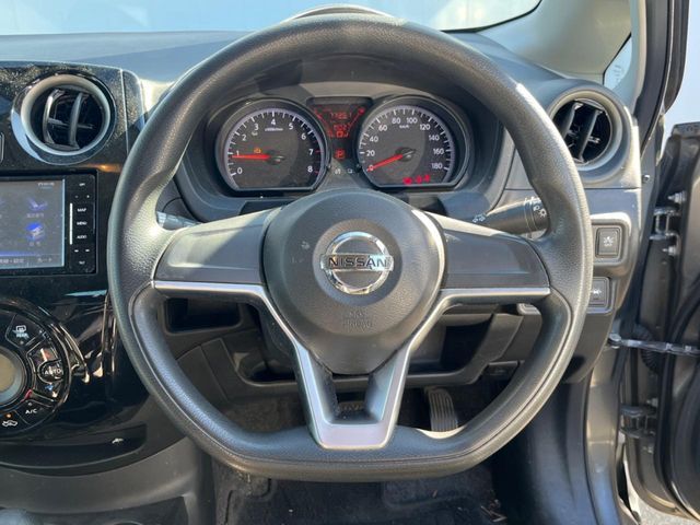 NISSAN NOTE 2017 Image 31