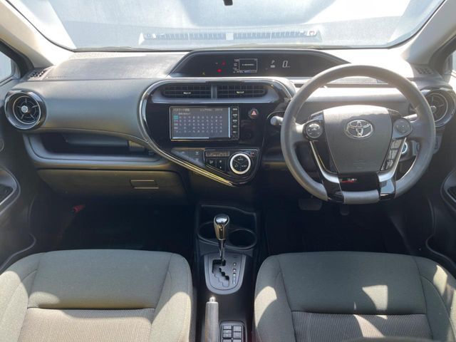 TOYOTA AQUA 2019 Image 31