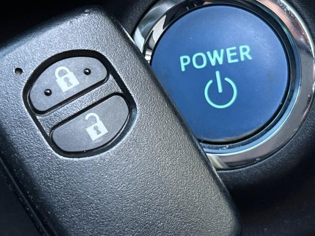 TOYOTA AQUA 2015 Image 31