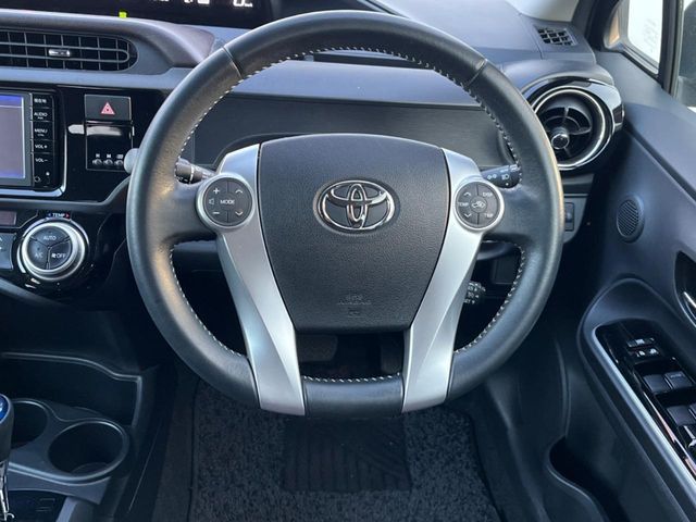 TOYOTA AQUA 2015 Image 31