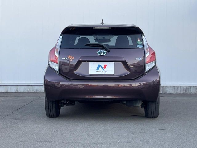 TOYOTA AQUA 2015 Image 31