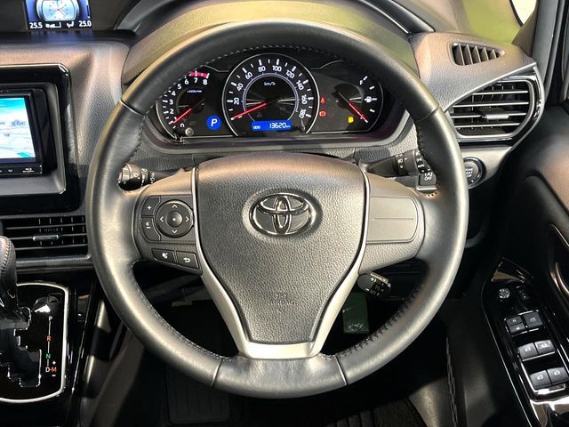 TOYOTA VOXY 2019 Image 31
