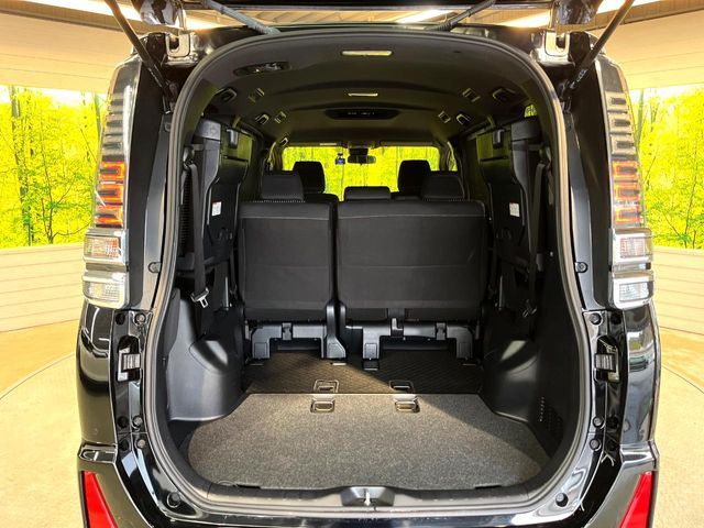 TOYOTA VOXY 2019 Image 31