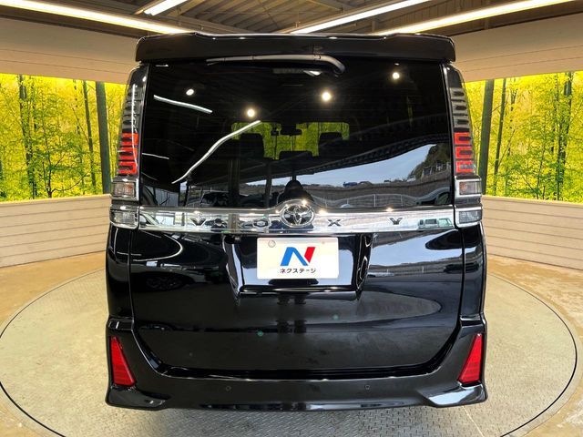 TOYOTA VOXY 2019 Image 31