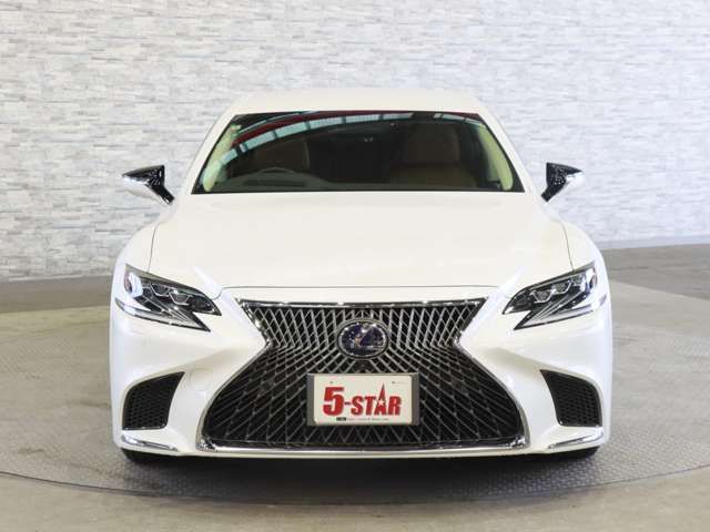 TOYOTA LEXUS LS500H 2017 Image 31