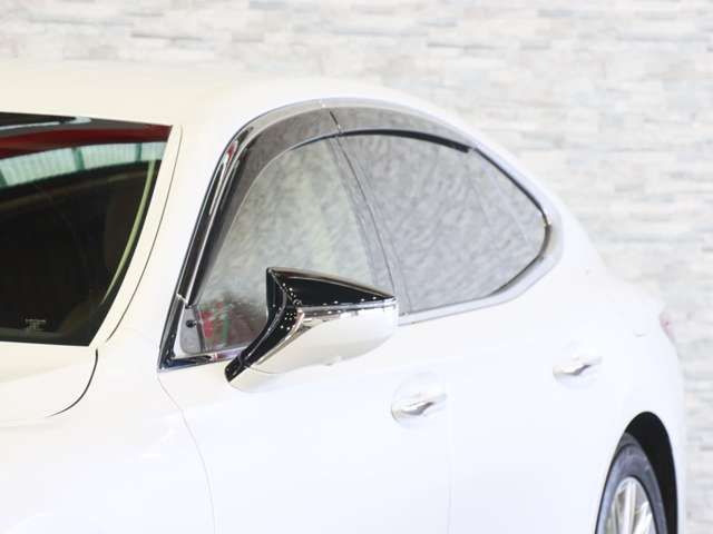 TOYOTA LEXUS LS500H 2017 Image 31