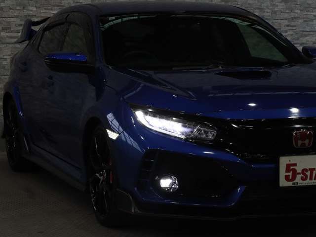 HONDA CIVIC HATCHBACK 2018 Image 31