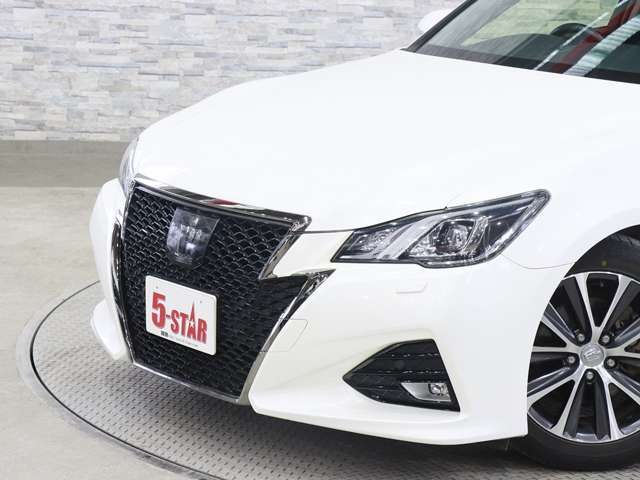 TOYOTA CROWN SEDAN 2016 Image 31