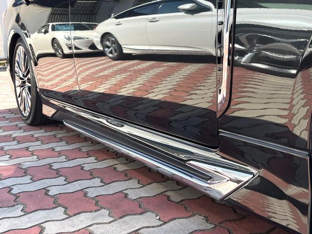 TOYOTA CROWN SEDAN HYBRID 2019 Image 31