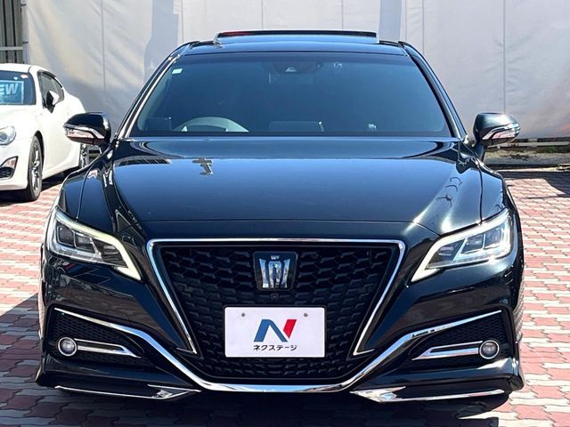 TOYOTA CROWN SEDAN HYBRID 2019 Image 31