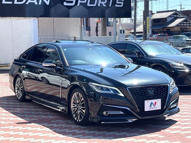 TOYOTA CROWN SEDAN HYBRID 2019 Image 31