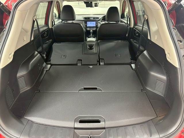 NISSAN X-TRAIL 2WD 2018 Image 31