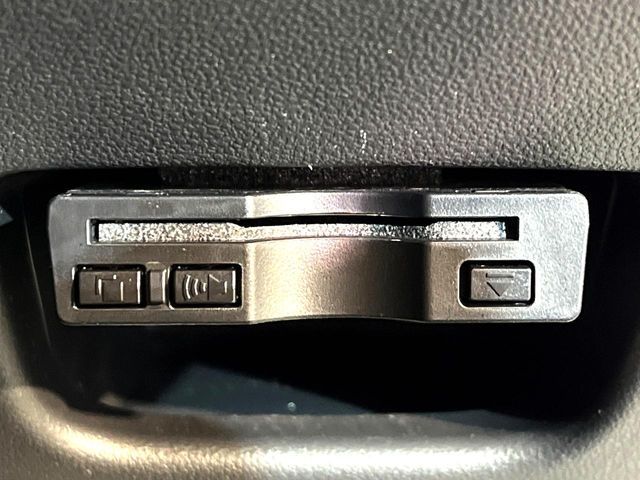 DAIHATSU CAST ACTIVA 2015 Image 31