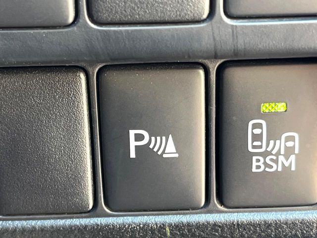 TOYOTA LEXUS RC300H 2019 Image 31